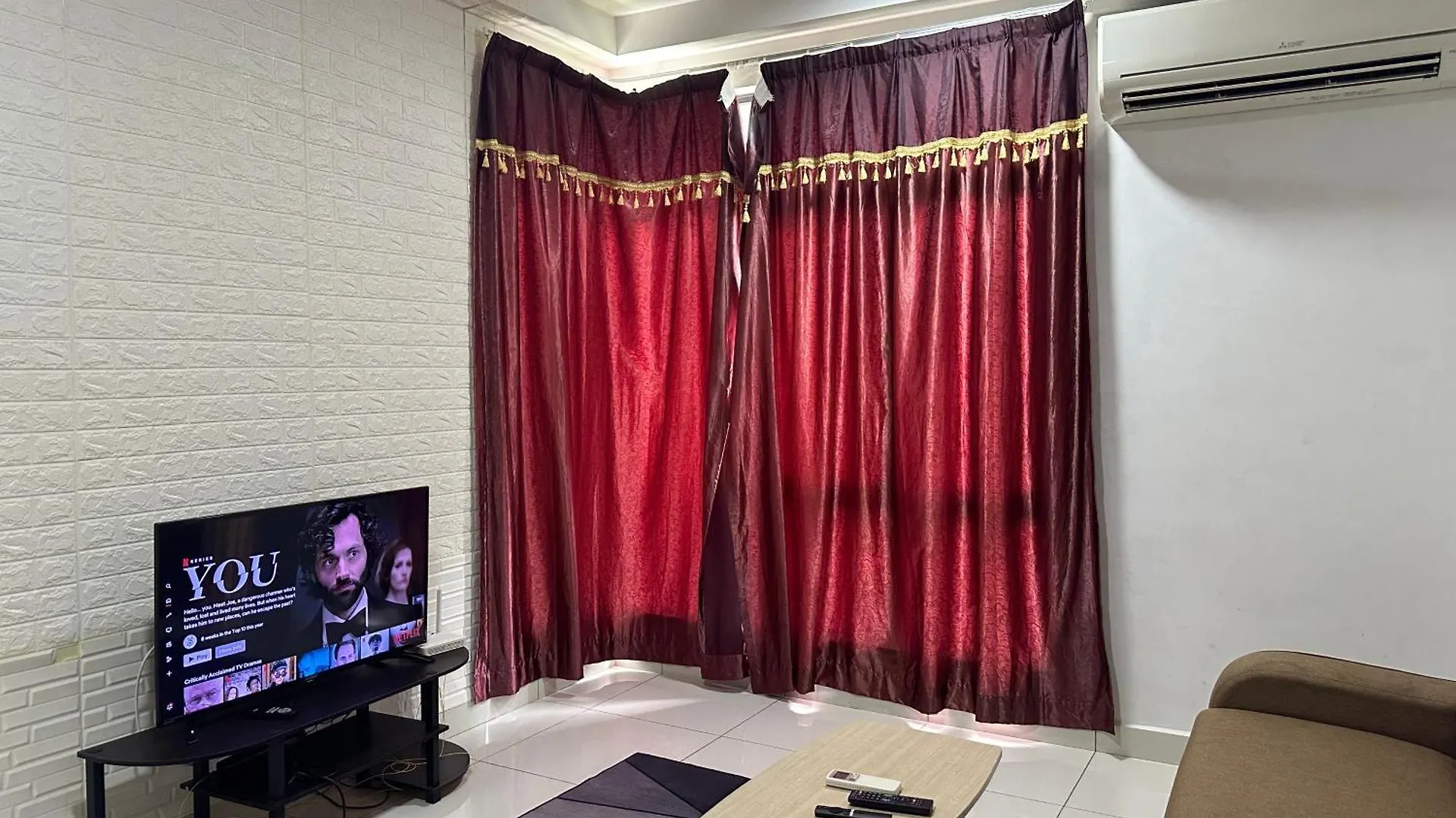 1Tebrau Studio Room Netflix Youtube Johor Bahru