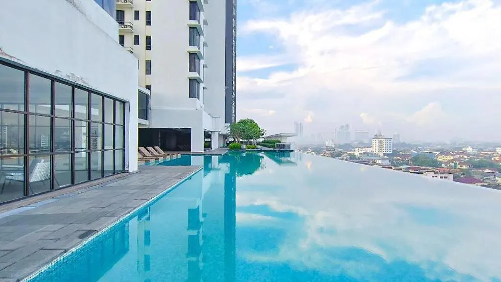 1Tebrau Studio Room Netflix Youtube Johor Bahru